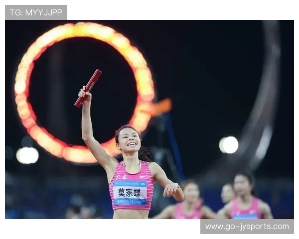 全运会混合接力莫家蝶力竭反超，队友背其离场