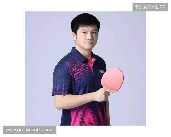 樊振东与加拿大冰球运动员莱因哈特互换球衣，展现体育跨界交流